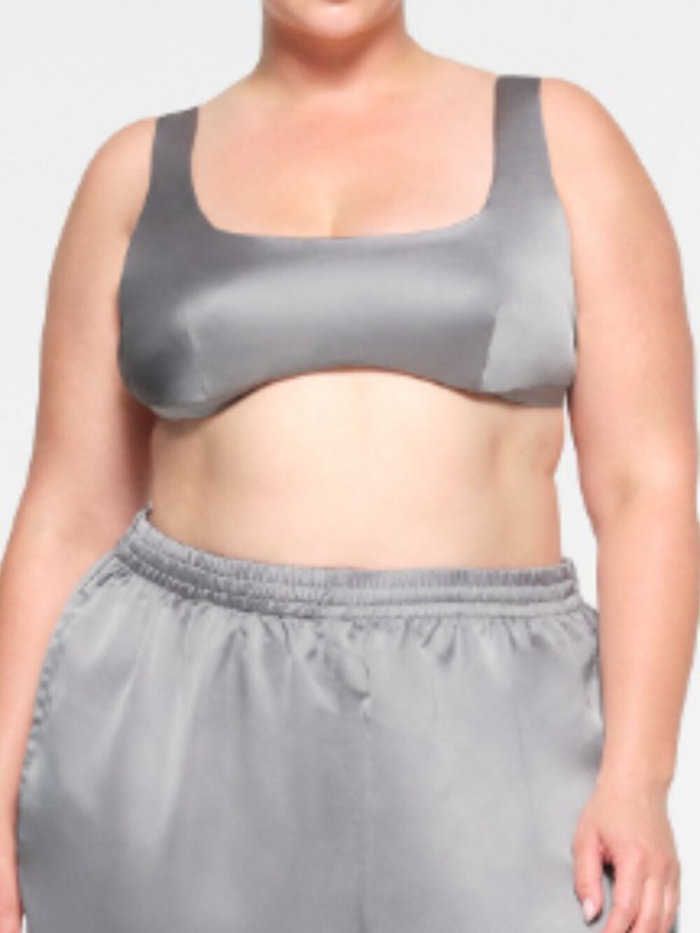 SKIMS Satin Silver/Gray Bra